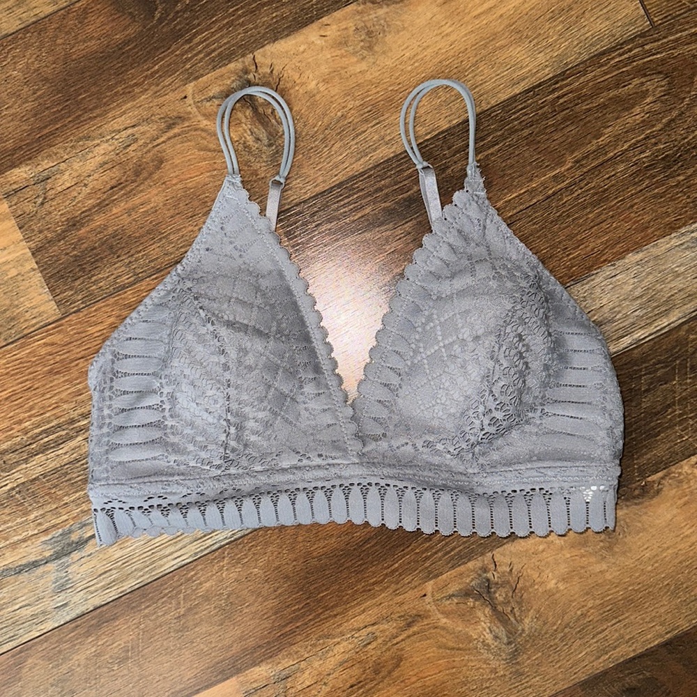 anenome boutique gray plunge bralette